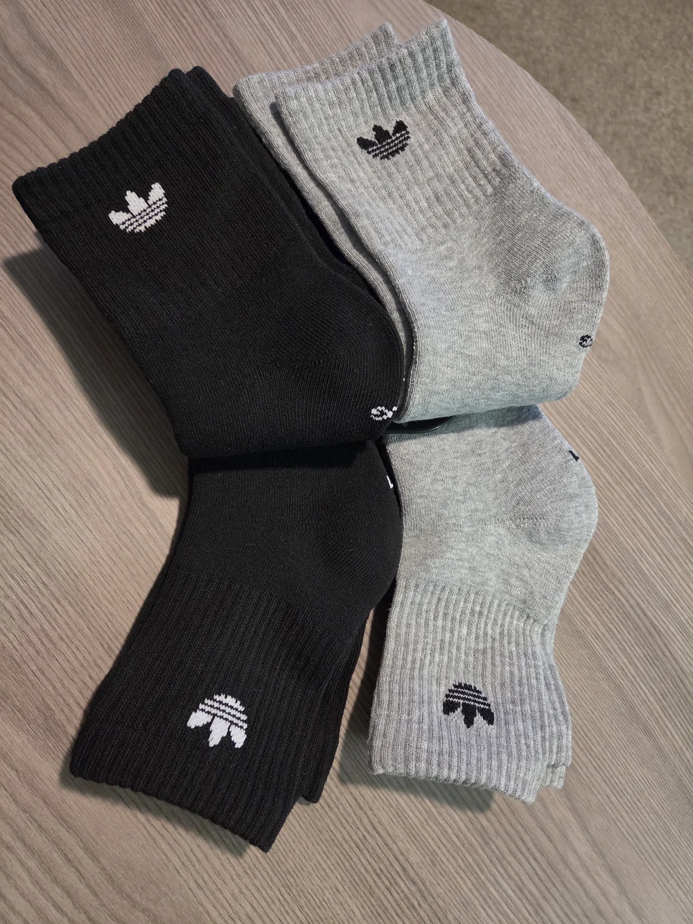 adidas Cushioned Arch Compression Men's Athletic Crew Socks  (6 Pack)